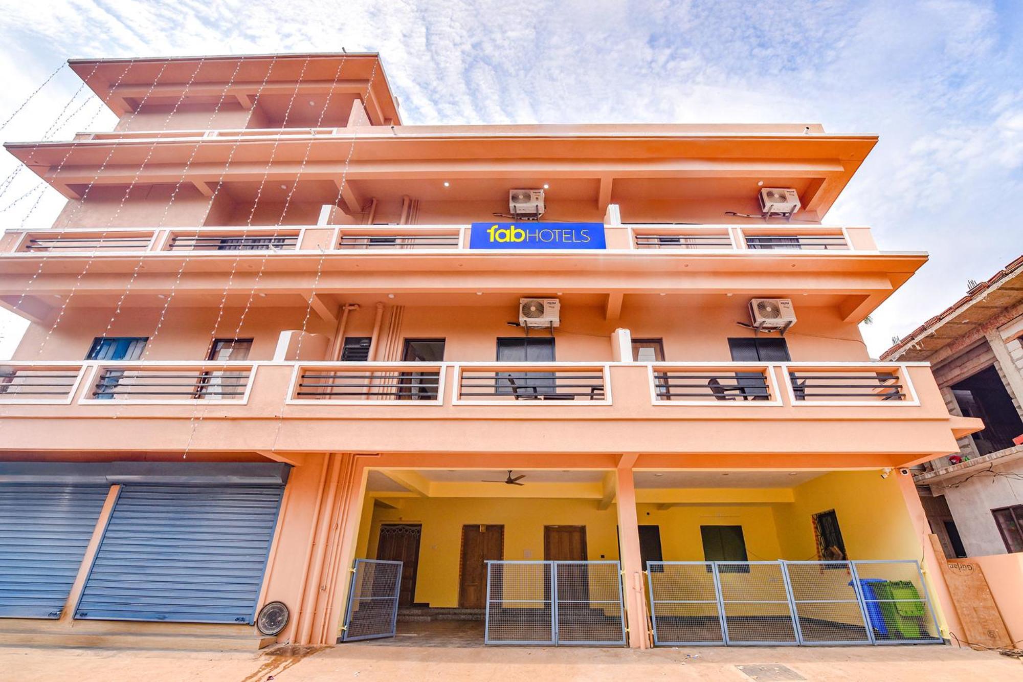 Fabhotel Baga Tulip - 500M From Baga Beach المظهر الخارجي الصورة